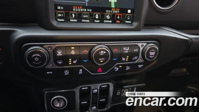 Jeep Wrangler 2019 — Photo 2/20