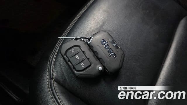 Jeep Wrangler 2019 — Photo 17/20