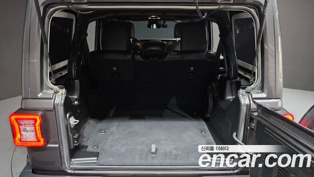 Jeep Wrangler 2019 — Photo 9/20