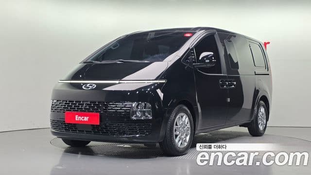 Hyundai Staria 2023 — Фото 1/20