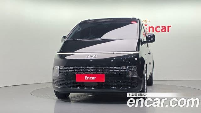 Hyundai Staria 2023 — Фото 3/20
