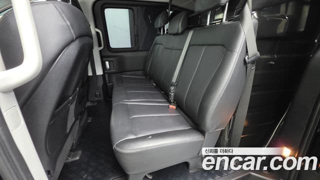 Hyundai Staria 2023 — Фото 18/20