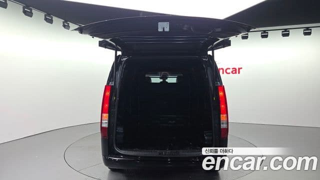 Hyundai Staria 2023 — Фото 20/20