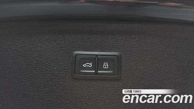 Audi Q5 2021 — Photo 2/39