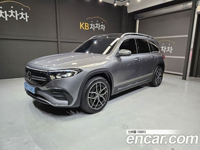 Mercedes-Benz EQB 2023 — ფოტო 1/20