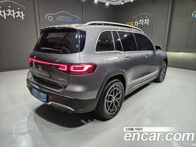 Mercedes-Benz EQB 2023 — ფოტო 12/20