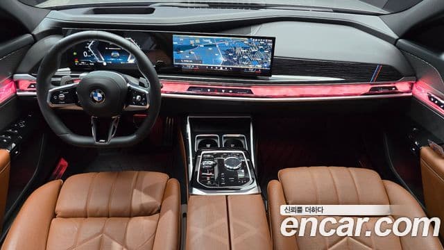 BMW 7 Series 2024 — Photo 12/32