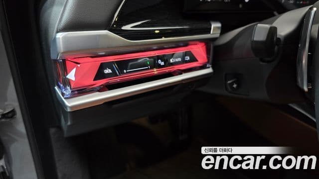 BMW 7 Series 2024 — Photo 29/32