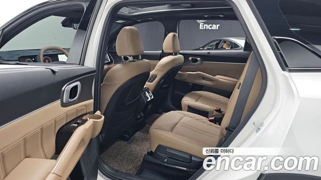 Kia Sorento 2025 — Фото 12/20
