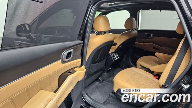 Kia Sorento 2021 — Фото 11/20