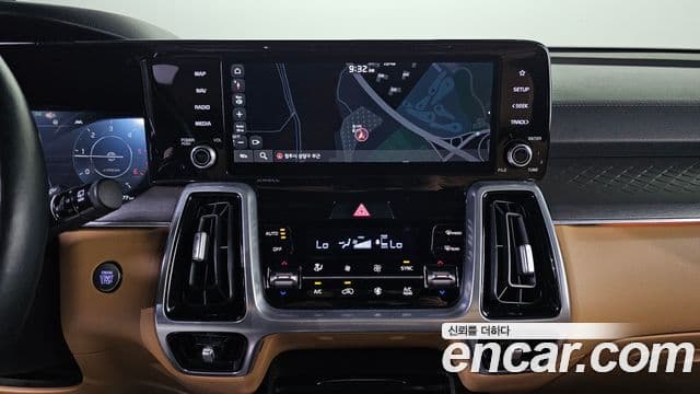 Kia Sorento 2021 — Фото 15/20