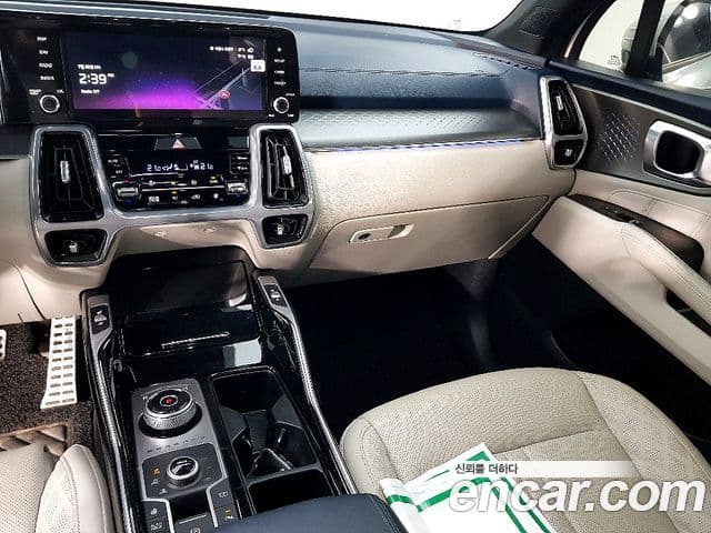Kia Sorento 2023 — Фото 11/20