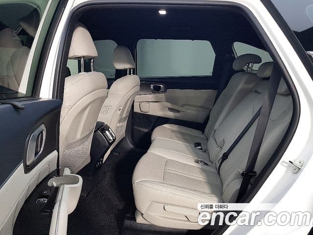 Kia Sorento 2023 — Фото 12/20