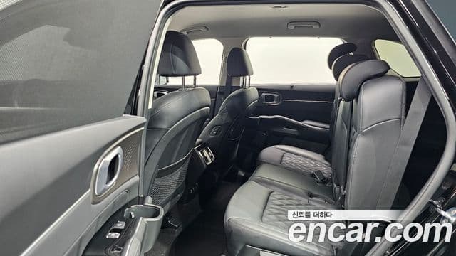 Kia Sorento 2021 — Фото 11/20