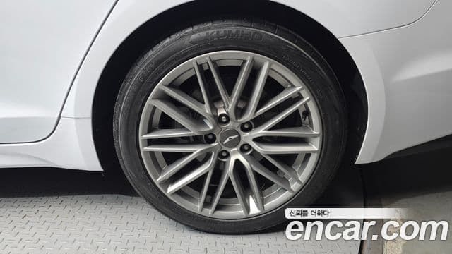 Genesis G70 2019 — Şəkil 14/30