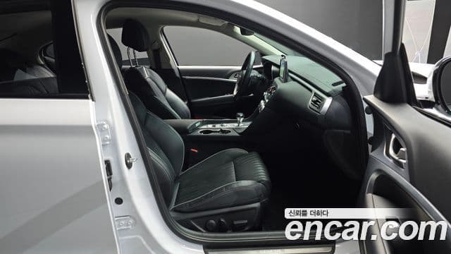 Genesis G70 2019 — Şəkil 30/30