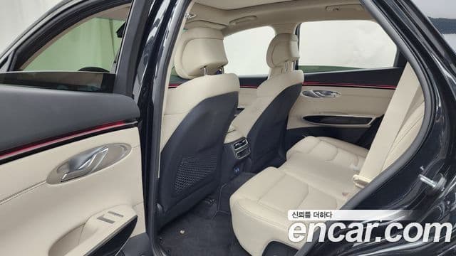 Genesis GV70 2024 — Photo 18/31