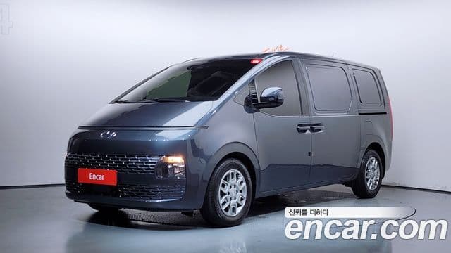 Hyundai Staria 2021 — Фото 1/20
