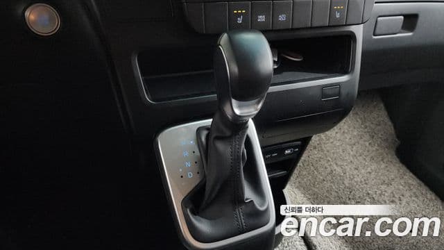 Hyundai Staria 2021 — Фото 9/20