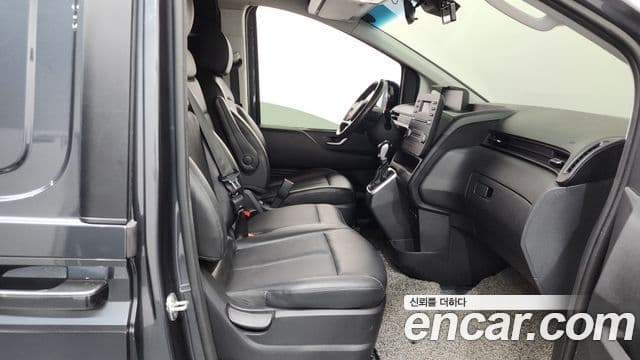 Hyundai Staria 2021 — Şəkil 2/31