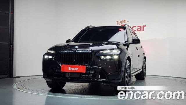 BMW X7 2025 — Photo 18/20