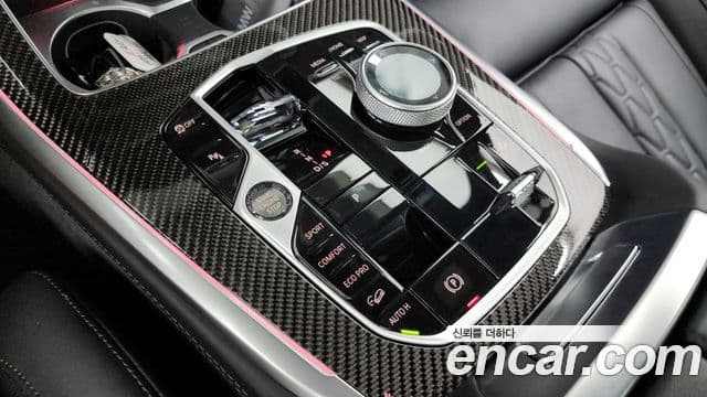 BMW X7 2025 — Photo 12/20