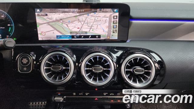 Mercedes-Benz CLA-Class 2023 — Фото 12/20