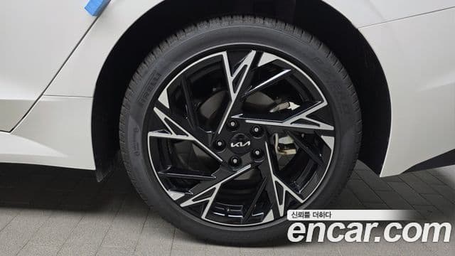 Kia K5 2026 — Şəkil 30/31