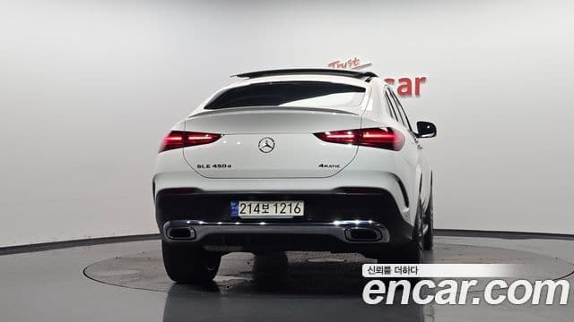 Mercedes-Benz GLE-Class 2023 — Фото 4/20