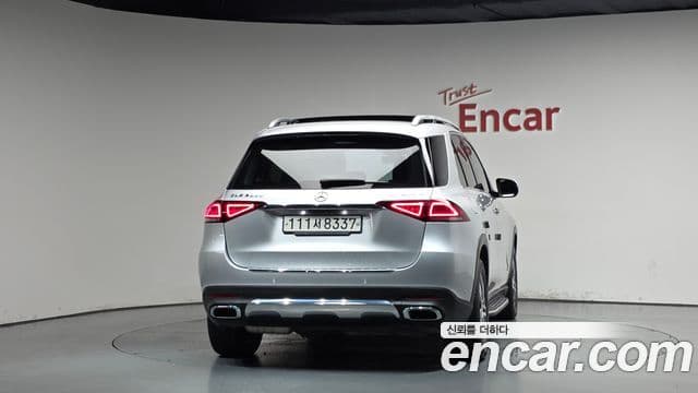 Mercedes-Benz GLE-Class 2020 — Фото 4/20
