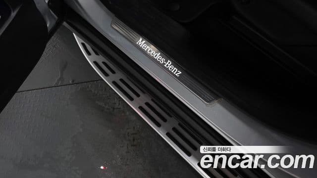 Mercedes-Benz GLE-Class 2020 — Фото 18/20
