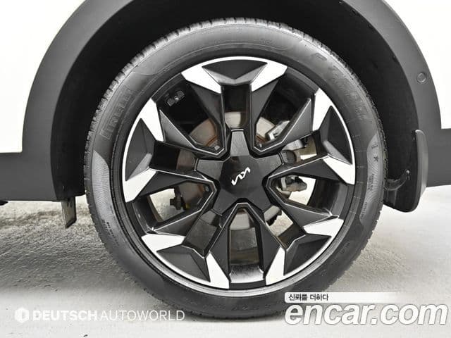 Kia Sorento 2023 — Фото 19/20