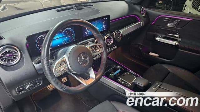 Mercedes-Benz GLB-Class 2023 — Фото 10/20