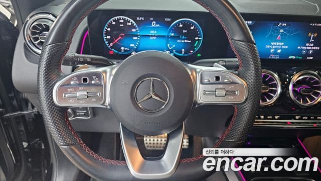 Mercedes-Benz GLB-Class 2023 — Фото 7/20