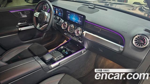 Mercedes-Benz GLB-Class 2023 — Фото 15/20