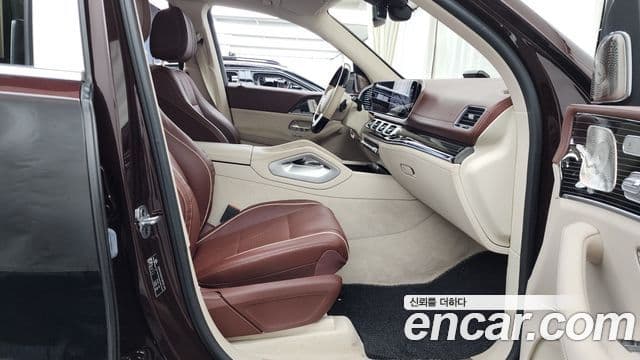 Mercedes-Benz GLS-Class 2023 — Фото 11/20