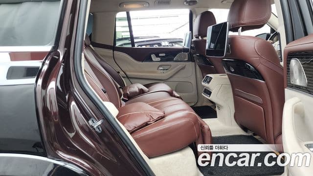 Mercedes-Benz GLS-Class 2023 — Фото 12/20