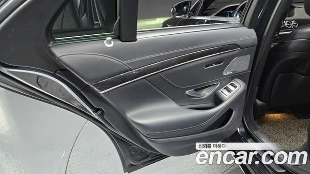 Mercedes-Benz S-Class 2018 — Şəkil 19/31
