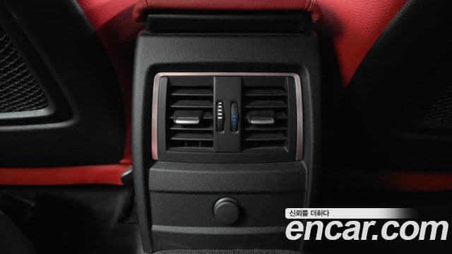 BMW 4 Series 2020 — Photo 19/33