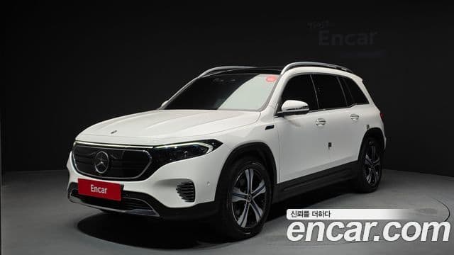Mercedes-Benz EQB 2022 — ფოტო 21/30