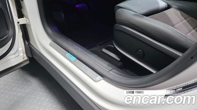 Mercedes-Benz EQB 2022 — ფოტო 8/30