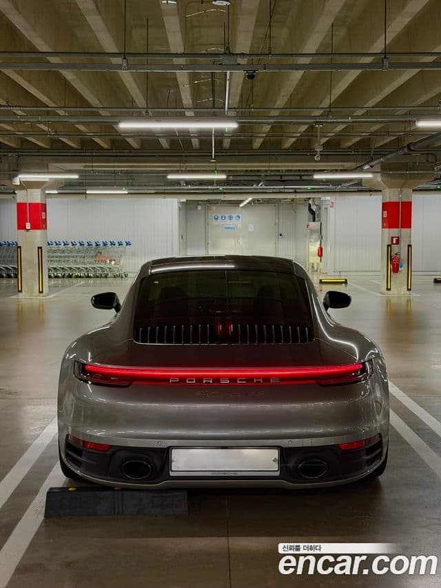 Porsche 911 2020 — Photo 7/20