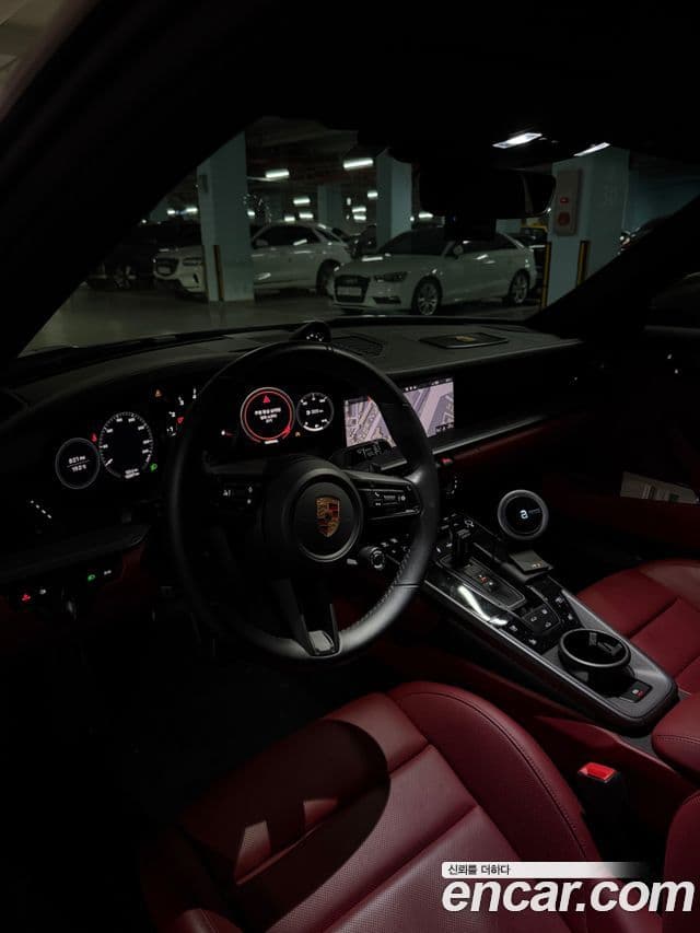 Porsche 911 2020 — Photo 10/20