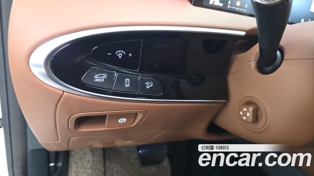 Genesis GV70 2024 — Şəkil 22/33