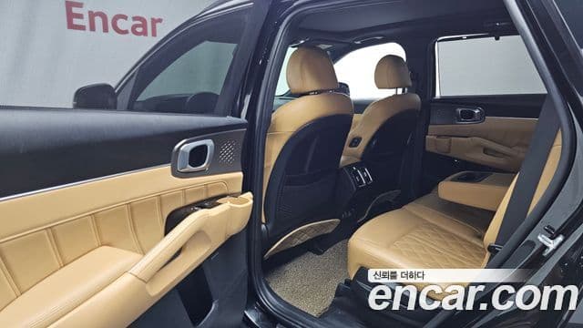 Kia Sorento 2020 — ფოტო 18/35