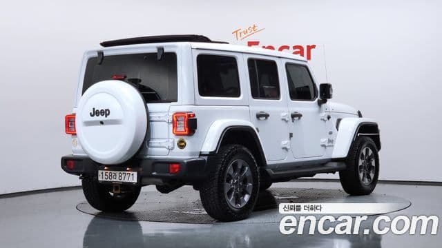 Jeep Wrangler 2020 — Фото 2/20