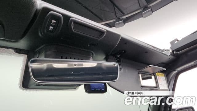 Jeep Wrangler 2020 — Фото 19/20