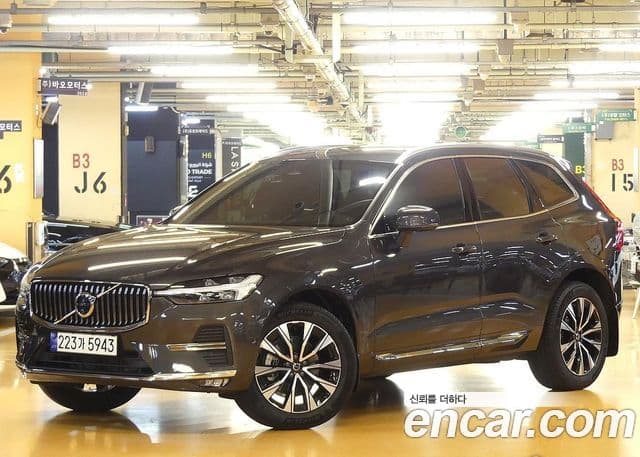 Volvo XC60 2024 — Фото 9/20