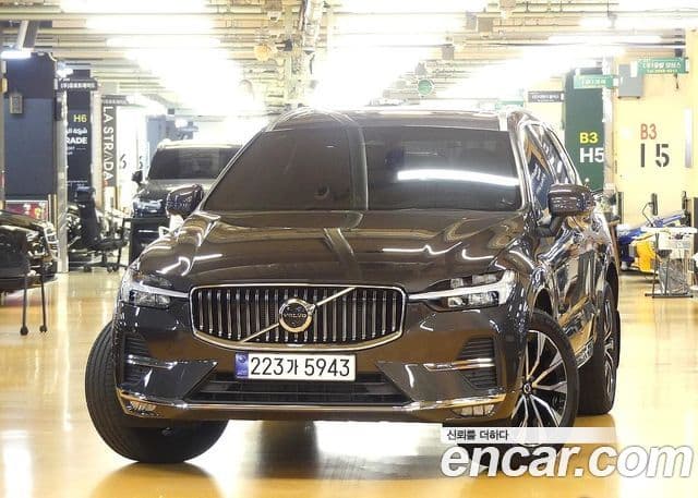 Volvo XC60 2024 — Фото 2/20