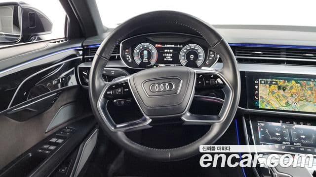 Audi A8 2020 — Фото 14/20